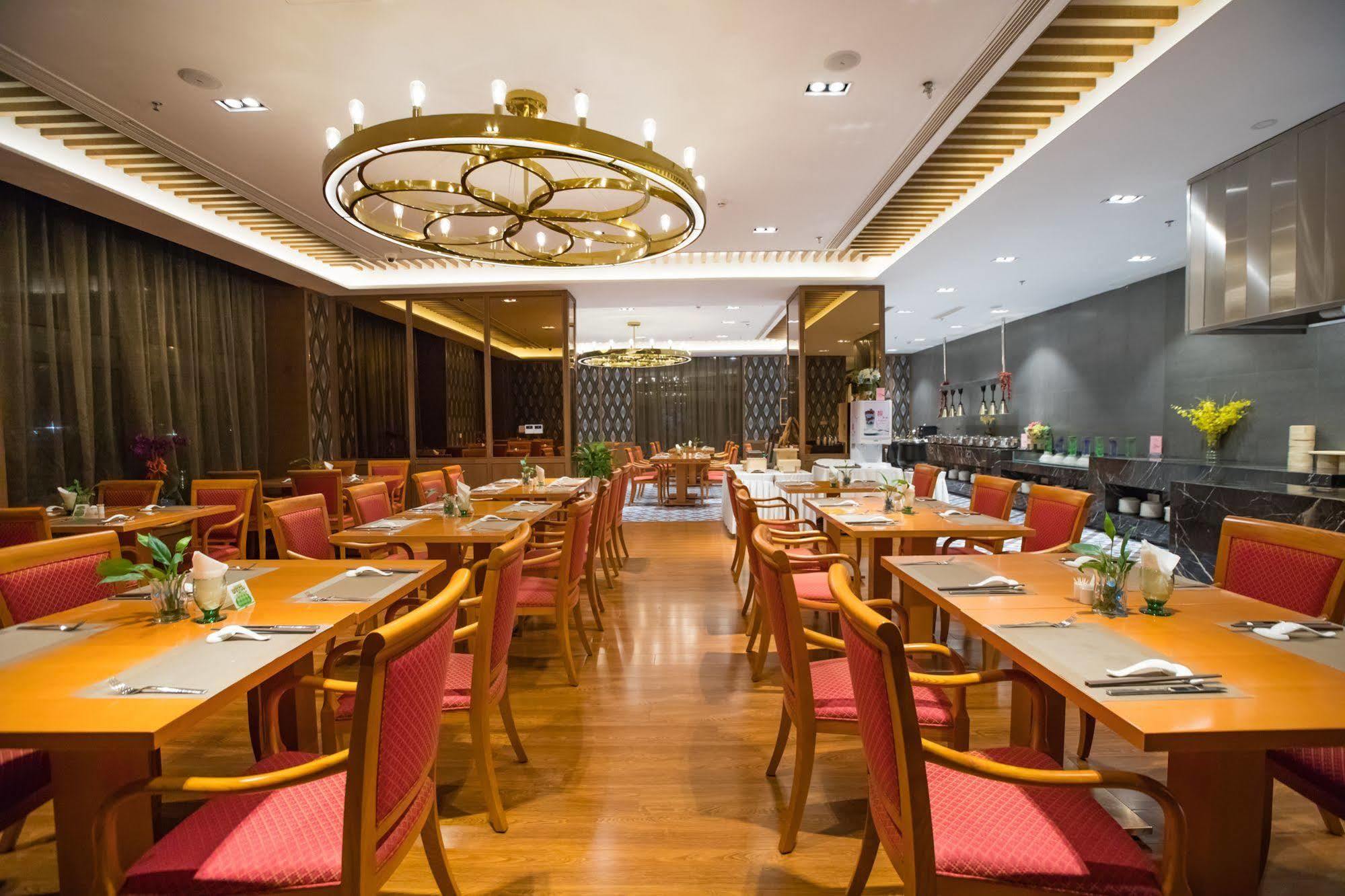 Ramada Shanghai Songjiang Exterior photo
